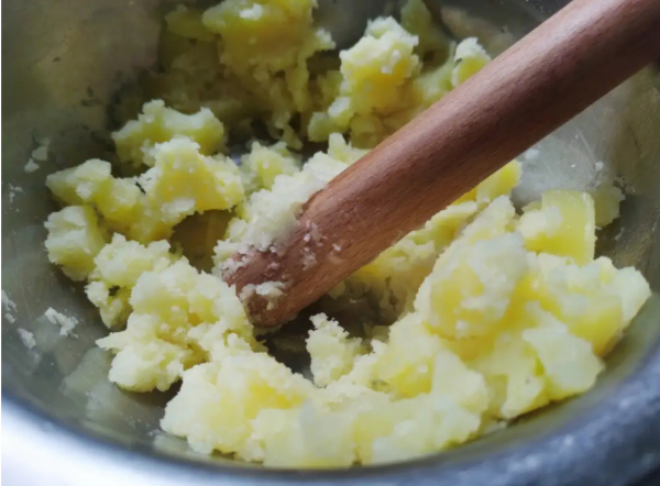 会东非遗洋芋粑粑(会东家喻户晓小吃洋芋粑粑)?-会东网