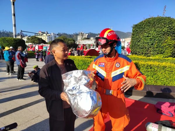 会东县举行“119”消防宣传月启动仪式插图1