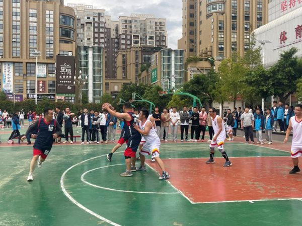 会东和文中学教职工运动会篮球比赛开幕插图2 会东和文中学教职工运动会篮球比赛开幕插图2