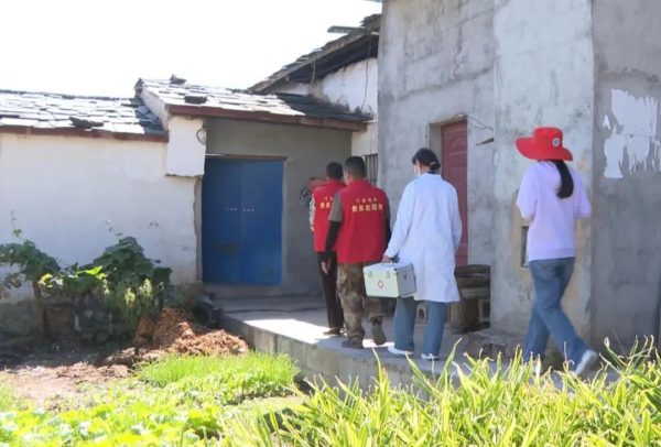 老君滩乡:积极为老年人提供“上门服务”插图1 老君滩乡:积极为老年人提供“上门服务”插图1