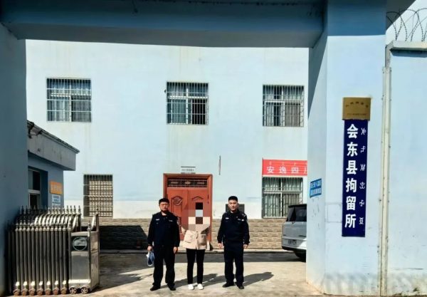 诚信、道德与法律意识:构建和谐社会的基石插图1 诚信、道德与法律意识:构建和谐社会的基石插图1