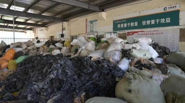 会东县烟草专卖局（分公司）积极推行废旧地膜回收再利用-会东网