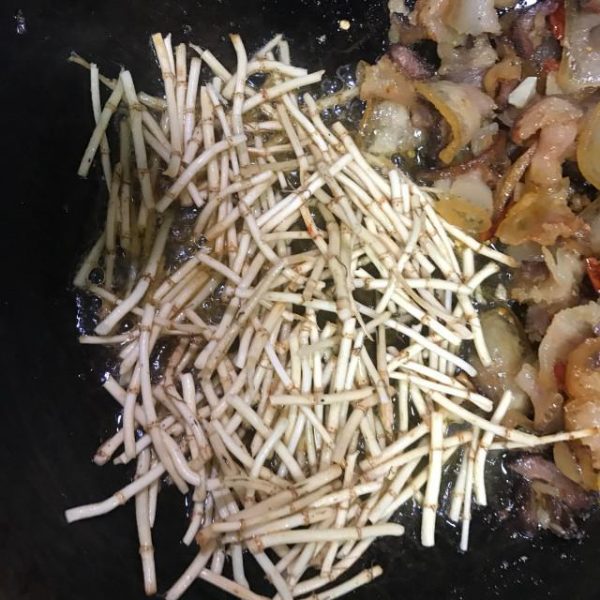 会东特色菜品折耳根(会东特色菜品推荐)?插图1 会东特色菜品折耳根(会东特色菜品推荐)?插图1