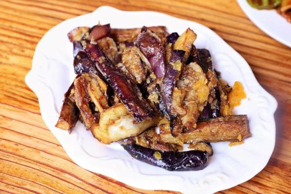 会东网美食丨川味炝锅鱼、肉丝花生凉粉、咸蛋黄烧茄子做法插图8 会东网美食丨川味炝锅鱼、肉丝花生凉粉、咸蛋黄烧茄子做法插图8