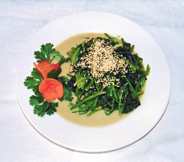 “铁板火锅肉片”、“凉拌菠菜泥”和“卤水乳鸽”的做法插图4 “铁板火锅肉片”、“凉拌菠菜泥”和“卤水乳鸽”的做法插图4