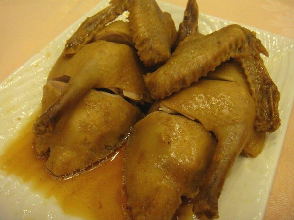 “铁板火锅肉片”、“凉拌菠菜泥”和“卤水乳鸽”的做法插图8 “铁板火锅肉片”、“凉拌菠菜泥”和“卤水乳鸽”的做法插图8