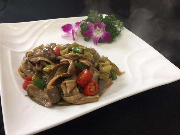 【会东网】豆豉蒸五花肉和酸菜炒猪肚条的做法插图4 【会东网】豆豉蒸五花肉和酸菜炒猪肚条的做法插图4