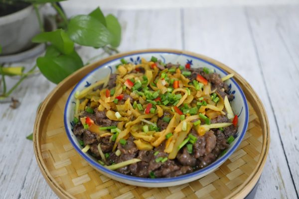 【会东网美食】酱爆茄子金针菇、榨菜蒸猪心，越吃越想吃插图6