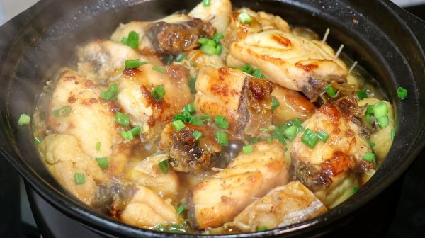 会东网:山药炒素肠、竹笋炒腊肉、萝卜炒肉、香焖鱼腩的做法插图8 会东网:山药炒素肠、竹笋炒腊肉、萝卜炒肉、香焖鱼腩的做法插图8