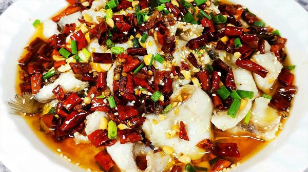 会东网美食丨川味炝锅鱼、肉丝花生凉粉、咸蛋黄烧茄子做法插图1 会东网美食丨川味炝锅鱼、肉丝花生凉粉、咸蛋黄烧茄子做法插图1