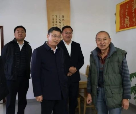 会县政府党组理论学习中心组“加强干部队伍作风建设插图