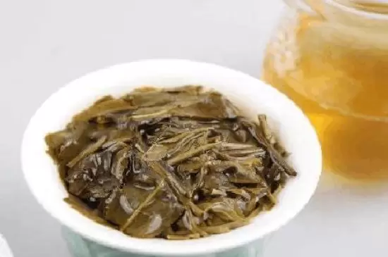 茶叶渣可以倒在花盆里吗 茶叶渣可以倒在花盆里吗