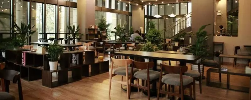 开个咖啡店投资多少,首先确定是加盟还是自营-会东网