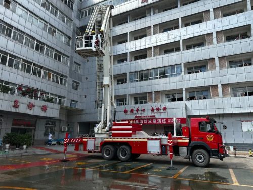 会东县医院联合消防队,开展生命安全演练插图2 会东县医院联合消防队,开展生命安全演练插图2