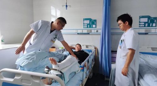 会东县中医医院：“外引内培”强医技群众健康有依靠插图4