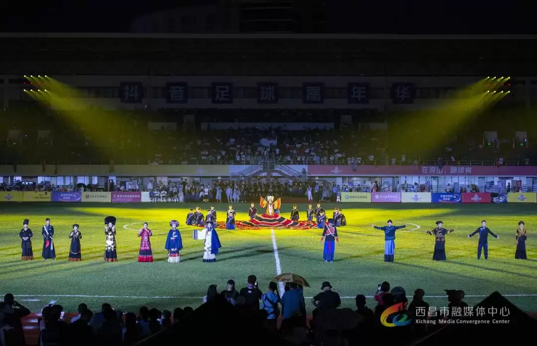 视觉盛宴：2024年凉山彝族火把节精彩画面回顾！插图42