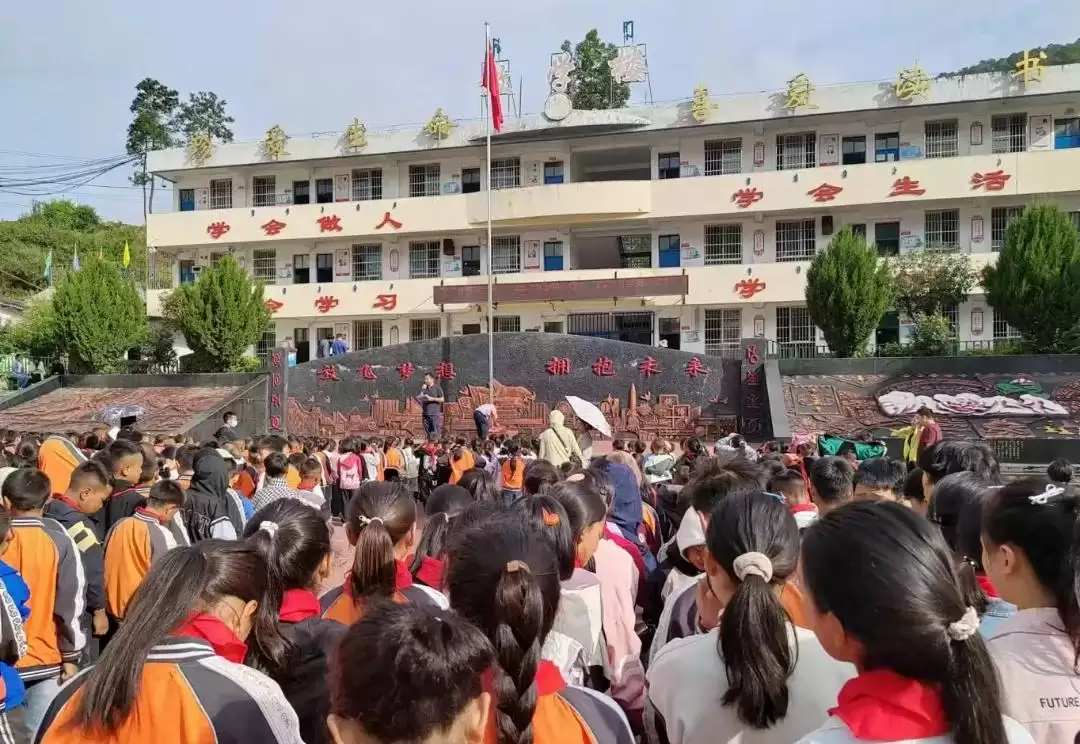西昌新学期开学，师生奔赴“热辣滚烫”新学年！插图13