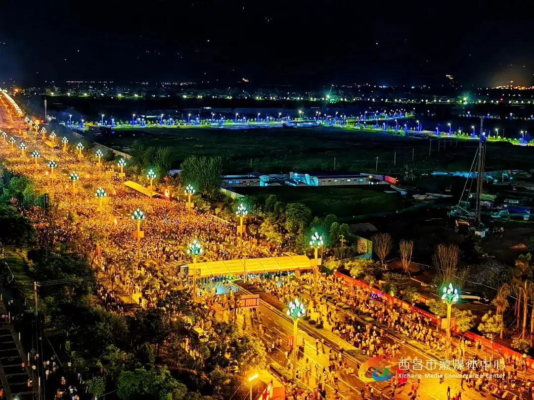 视觉盛宴：2024年凉山彝族火把节精彩画面回顾！插图21