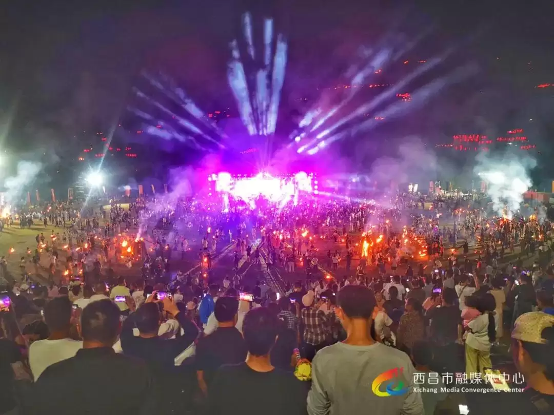 视觉盛宴：2024年凉山彝族火把节精彩画面回顾！插图17