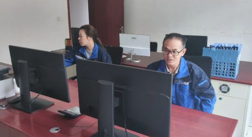 国庆假期，会东县各行业坚守岗位保障民生服务插图4