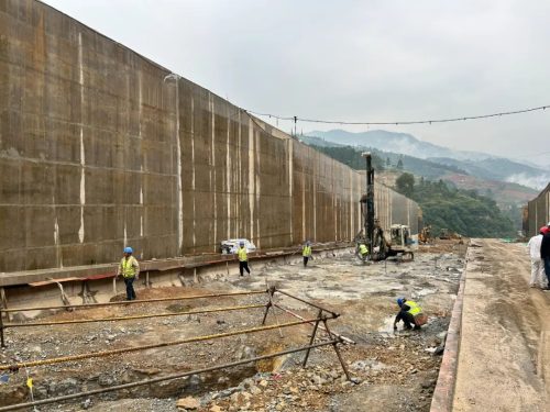 国庆假期,两岔河水库建设者坚守岗位抢工期-会东网