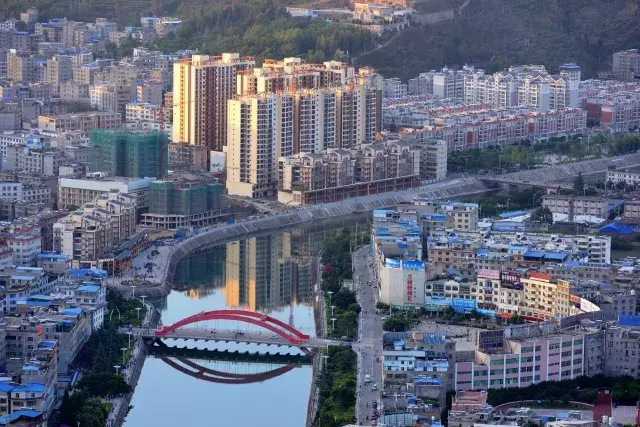 会东县：动车驶入的新希望插图3