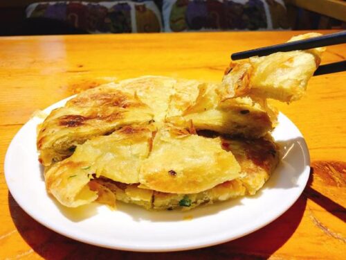 云南十大小吃:品味地道云南风味,探寻传统美食魅力插图8 云南十大小吃:品味地道云南风味,探寻传统美食魅力插图8