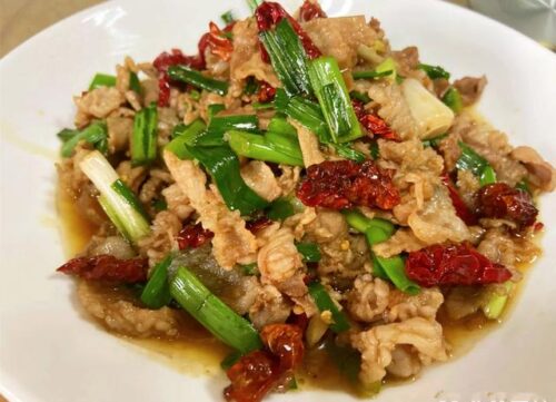 云南美食之旅:探寻八大滇菜之魂,品味彩云之南的独特风味插图16 云南美食之旅:探寻八大滇菜之魂,品味彩云之南的独特风味插图16