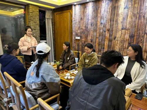 会东县青年夜校茶艺课受热捧，传承茶文化丰富青年生活-会东网