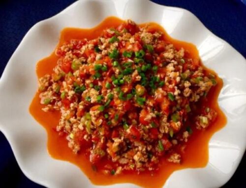 云南家常菜十绝:品味地道彩云之南的风味插图4 云南家常菜十绝:品味地道彩云之南的风味插图4