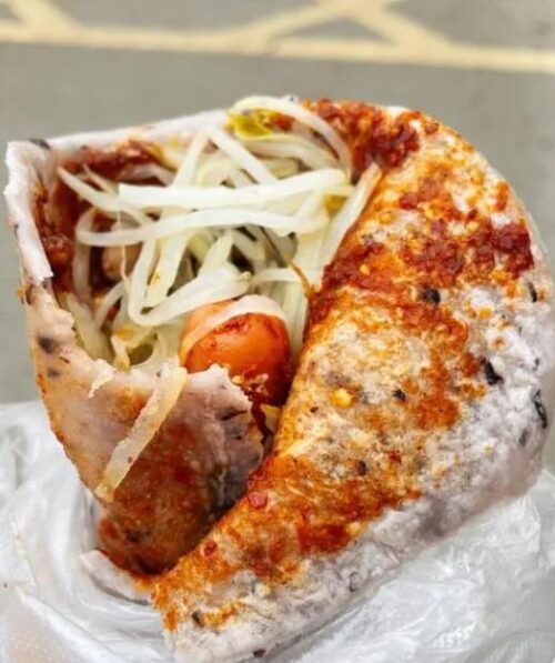 云南美食探索:十大经典小吃,唤醒你的味蕾记忆插图2 云南美食探索:十大经典小吃,唤醒你的味蕾记忆插图2