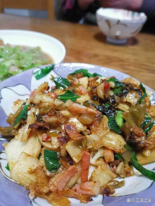 云南美食十大经典:舌尖上的彩云之旅插图9 云南美食十大经典:舌尖上的彩云之旅插图9