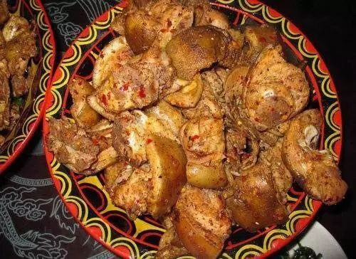 舌尖上的西昌坨坨肉:传统美味的烹饪秘籍插图 舌尖上的西昌坨坨肉:传统美味的烹饪秘籍插图