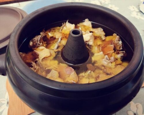 云南家常菜十绝:品味地道彩云之南的风味插图1 云南家常菜十绝:品味地道彩云之南的风味插图1