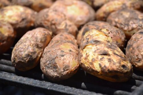 舌尖上的凉山汉堡:四川特色小吃的魅力-会东网