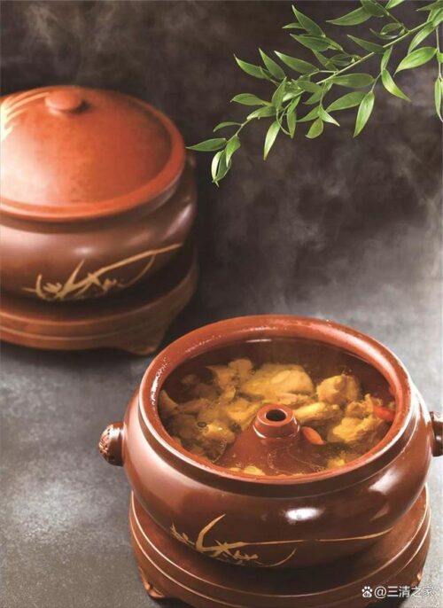 云南美食十大经典:舌尖上的彩云之旅插图1 云南美食十大经典:舌尖上的彩云之旅插图1