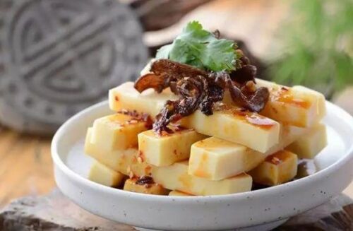 云南十大小吃:品味地道云南风味,探寻传统美食魅力插图2 云南十大小吃:品味地道云南风味,探寻传统美食魅力插图2