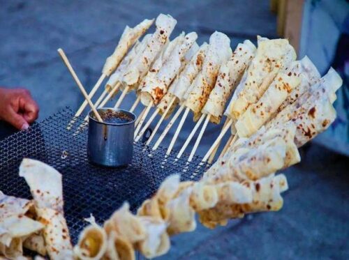 云南美食探索:十大经典小吃,唤醒你的味蕾记忆插图6 云南美食探索:十大经典小吃,唤醒你的味蕾记忆插图6