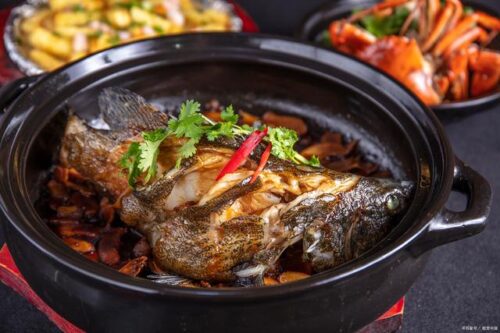 云南美食探索:十大必尝经典,解锁味蕾新体验!插图5 云南美食探索:十大必尝经典,解锁味蕾新体验!插图5