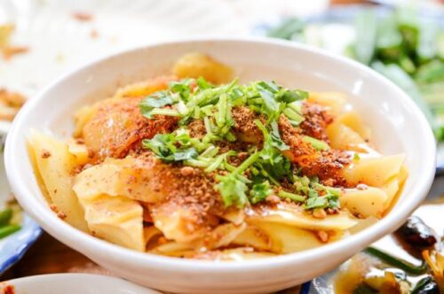 云南美食探索:十大经典小吃,唤醒你的味蕾记忆插图10 云南美食探索:十大经典小吃,唤醒你的味蕾记忆插图10