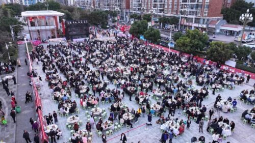 会东县第九届“双黑”美食节双黑美食宴盛大开幕，千人共享冬至盛宴插图1