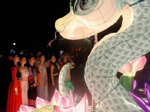 会理一中:灵蛇献瑞,唱响家乡情,共赴新元年插图1 会理一中:灵蛇献瑞,唱响家乡情,共赴新元年插图1