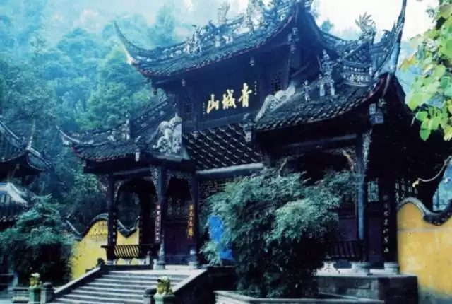 四川青城山 — 都江堰旅游景区在哪？究竟属于几级景区？插图1