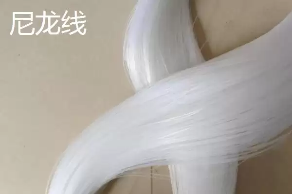 碳线和尼龙线哪个强度高?线强度对比知识与养鱼要点?插图2 碳线和尼龙线哪个强度高?线强度对比知识与养鱼要点?插图2