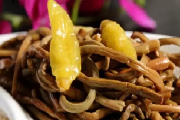 图片[3]-薇菜的收获时间？确定薇菜收获时间要关注哪些生长周期和品质影响要点？-会东网