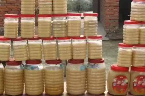 枇杷蜜口感怎样，甜润适口并略带杏仁香味插图2