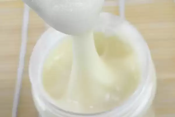 图片[2]-椴树蜜结晶后是什么样子，呈洁白色或乳黄色的油脂状-会东网
