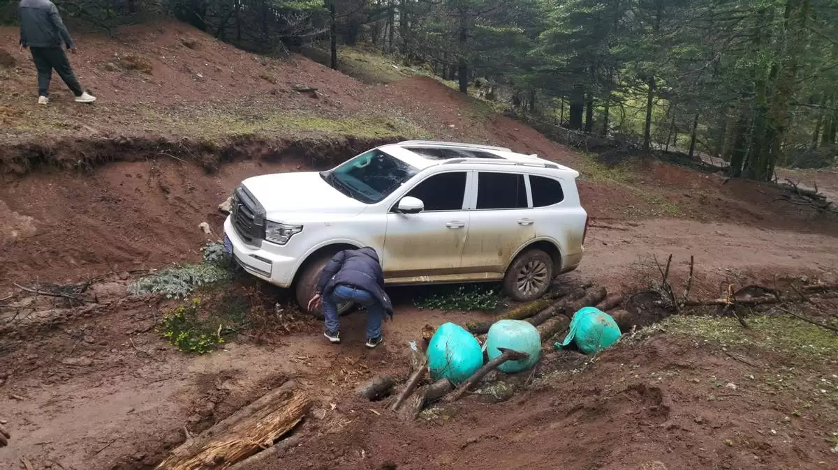 探秘《中国国家地理》力荐:雷波龙头山大断崖,邂逅“地球边缘”的震撼奇景插图9 探秘《中国国家地理》力荐:雷波龙头山大断崖,邂逅“地球边缘”的震撼奇景插图9