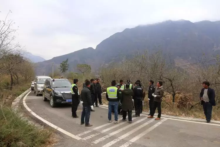 凉山州不通高速布拖县交通现状解析:何时能通高速?插图 凉山州不通高速布拖县交通现状解析:何时能通高速?插图