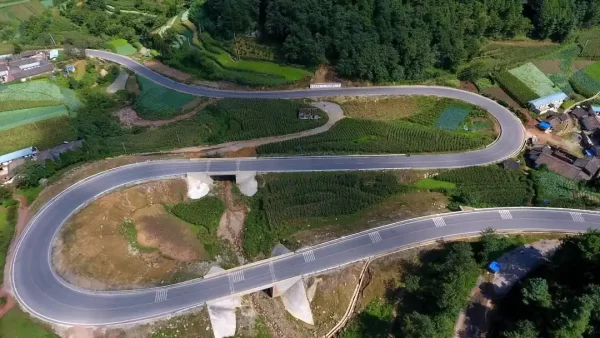 溜姑乡：川滇交界的璀璨明珠，焕新发展正当时插图1